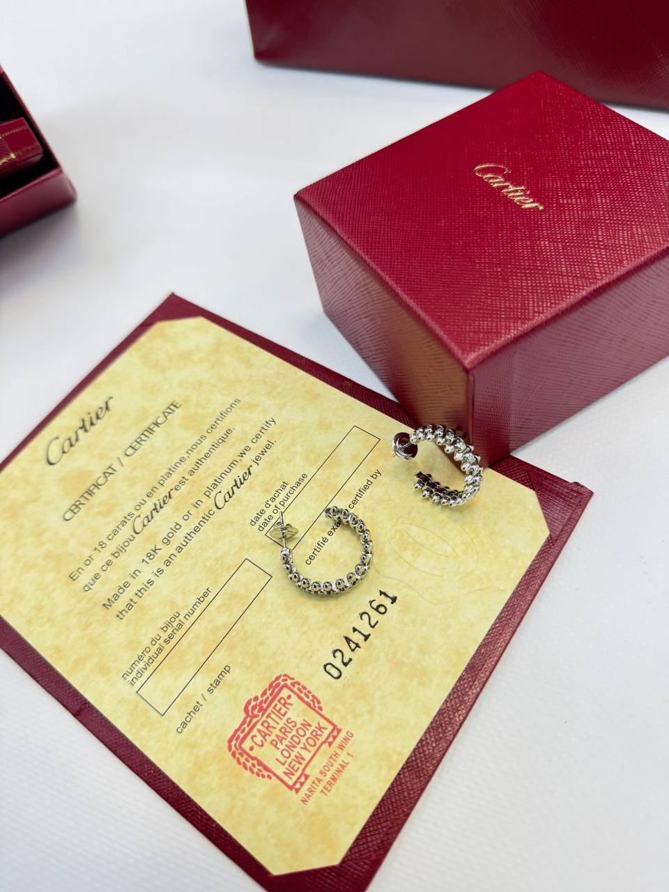 Cartier earrings* 💎
Master Quality 

*60* AED normal box 📦

Zain48
♥️♥️♥️