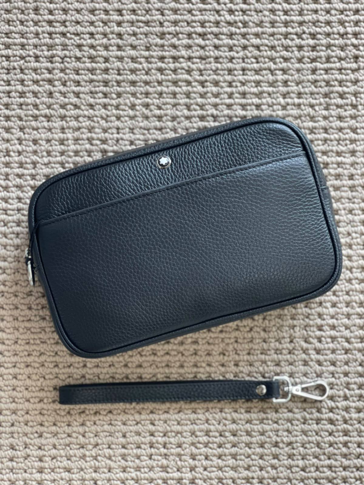 MONT BLANC
Clutch
Master Quality
590 dhs🇦🇪🇦🇪🇦🇪

Zain179
♥️♥️♥️