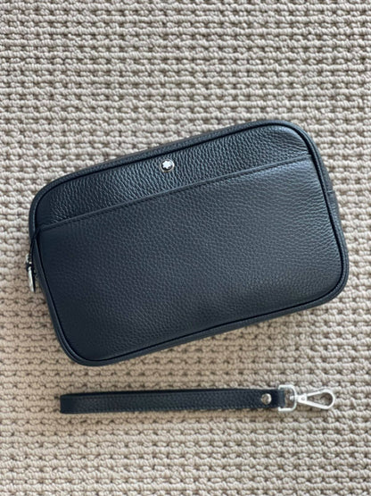 MONT BLANC
Clutch
Master Quality
590 dhs🇦🇪🇦🇪🇦🇪

Zain179
♥️♥️♥️
