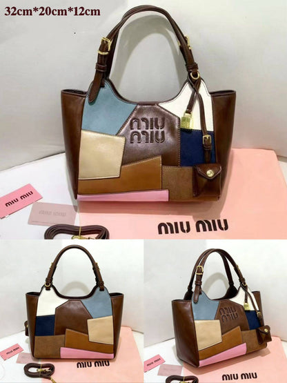 MIU MIU 
NEW CAME HIG QUALITY 
125 dhs👑

Zain39
♥️♥️♥️
