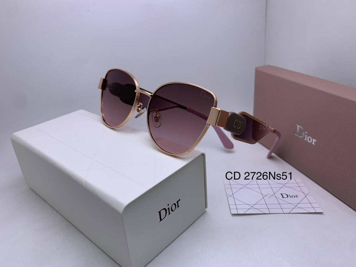 Ladies sunglasses 
70 dhs🇦🇪🇦🇪

Zain126
♥️♥️♥️