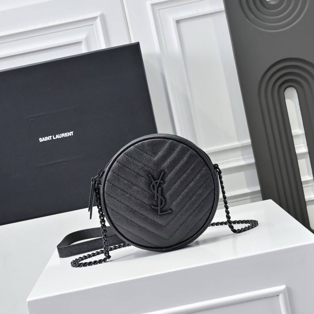 YSL
Master+++
230 dhs💚

Zain153
♥️♥️♥️