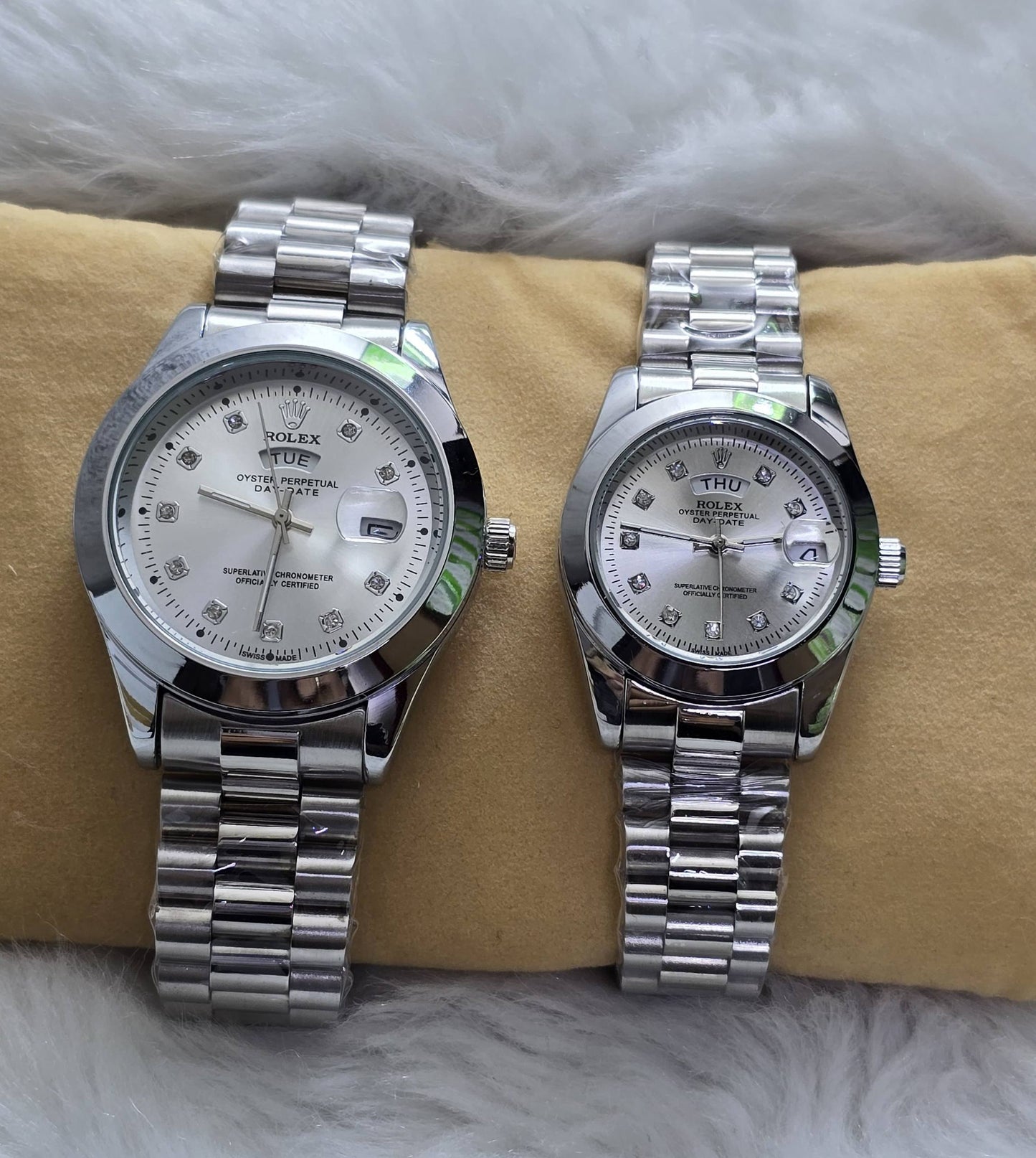 Rolex couple set
105 dhs❣️
*Battery*

Zain29
♥️♥️♥️