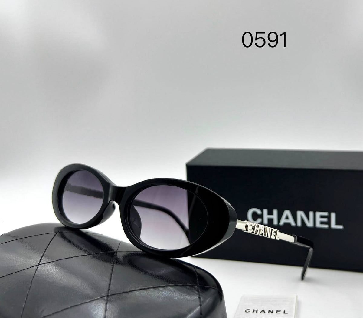 Chanel 

Sunglasses 🕶️ 

good quality 💯

With master box 🗃️ 
55 dhs🇦🇪🇦🇪

Zain273
♥️♥️♥️