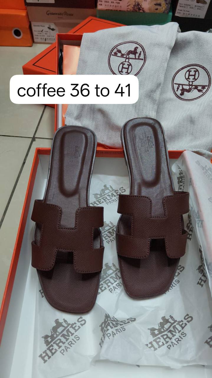 Hermes 

Size 36 to 41

80 dhs✅

Zain146
♥️♥️♥️