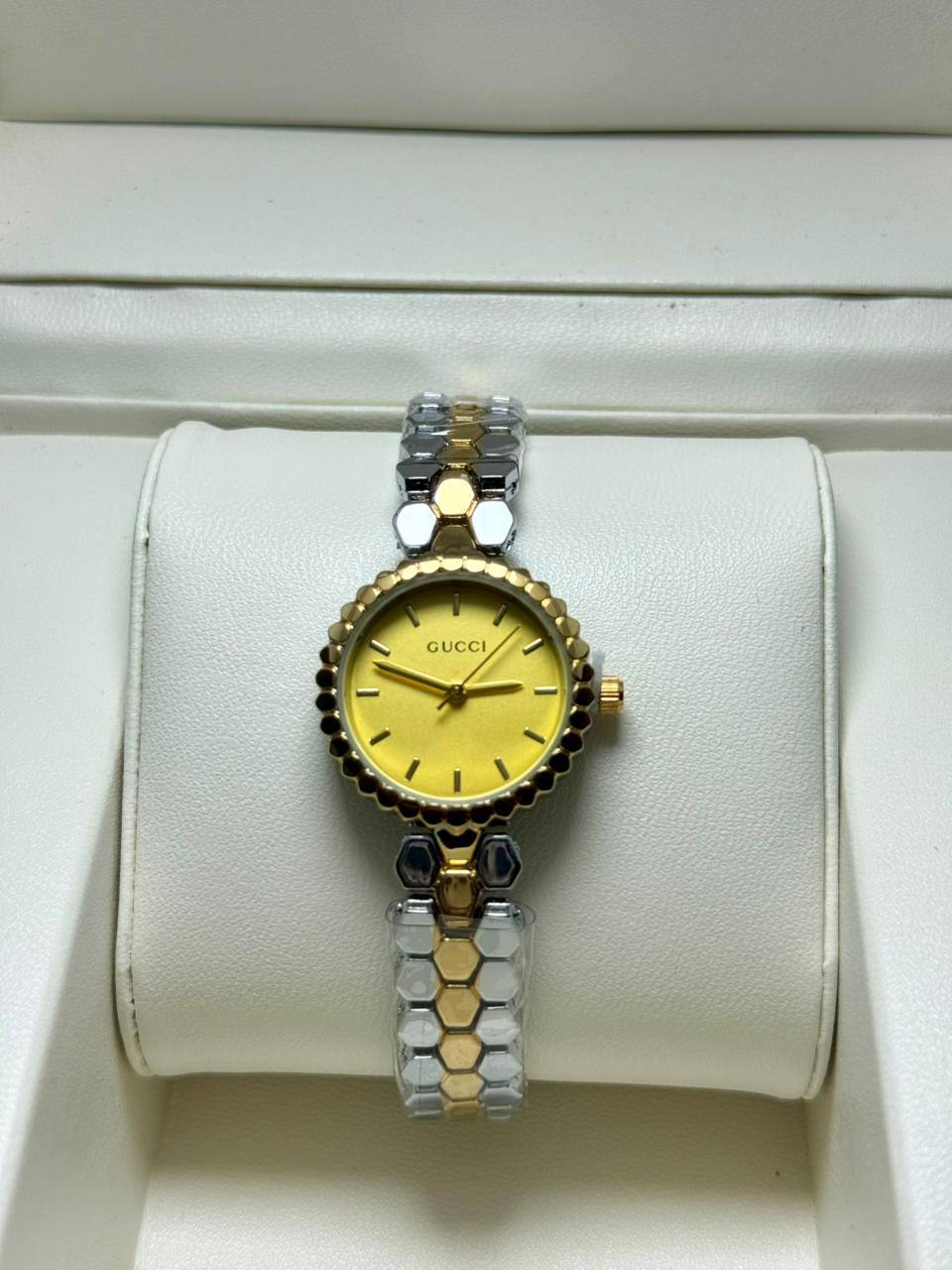 Gucci Ladies
55 dhs🪙🌨️

Zain29
♥️♥️♥️