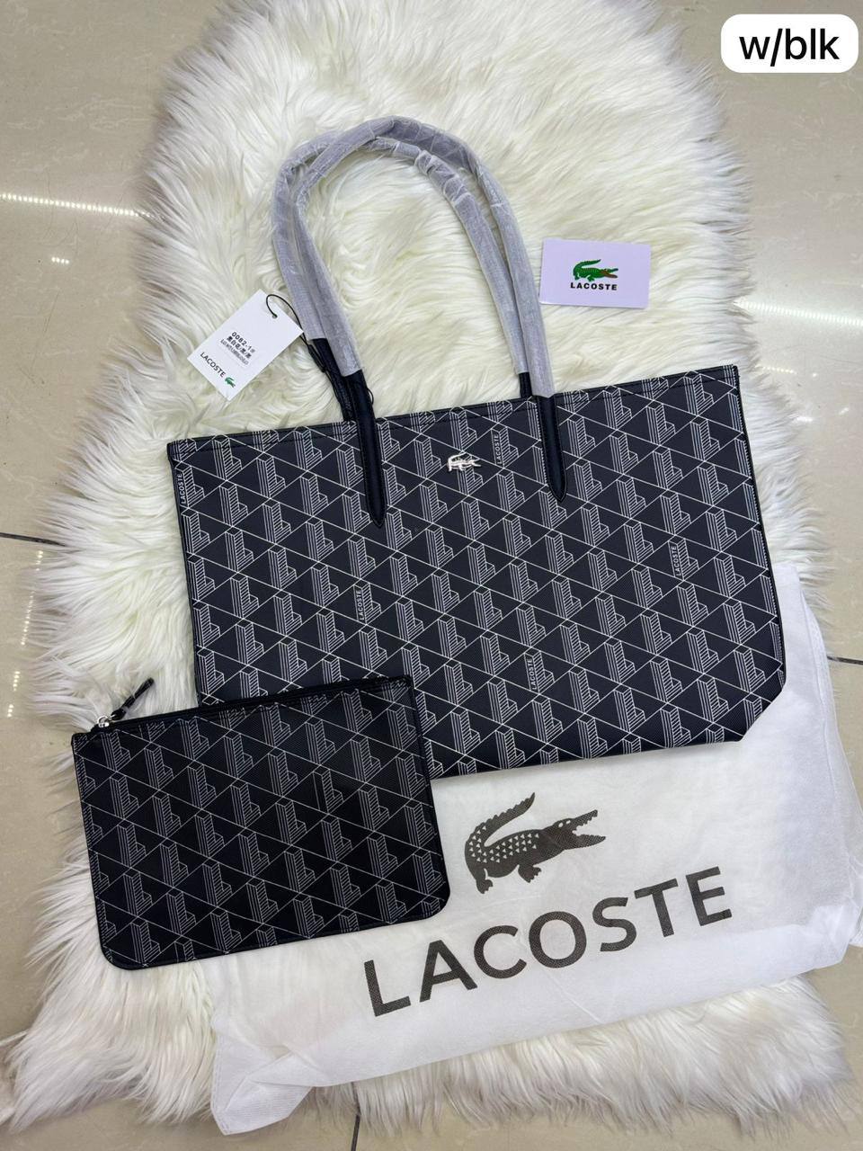 🌟 New LACOSTE 2 in 1 
Double-sided usable bag
1⃣️First quality 
Size: 47 * 29 cm
85 dhs🪙🌨️

Zain115
♥️♥️♥️