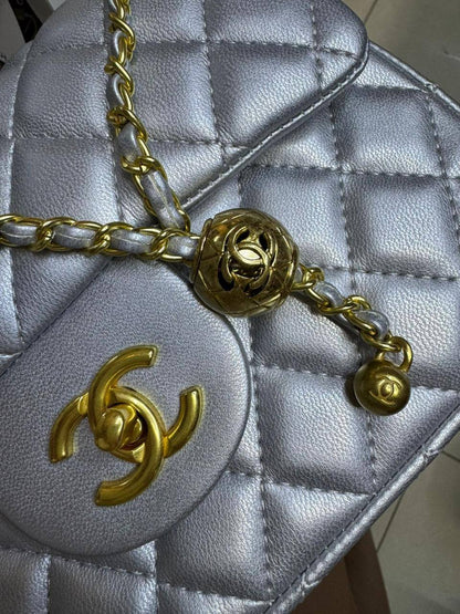 🌷 Chanel CF
1⃣️ First quality +🎁
Size : 22 * 16  cm
85 dhs✅
with box🎁

Zain115
♥️♥️♥️