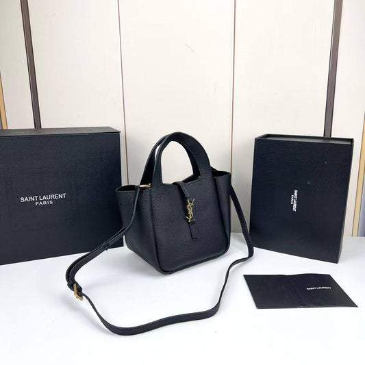 YSL
Master
330 dhs✅

Zain297
♥️♥️♥️