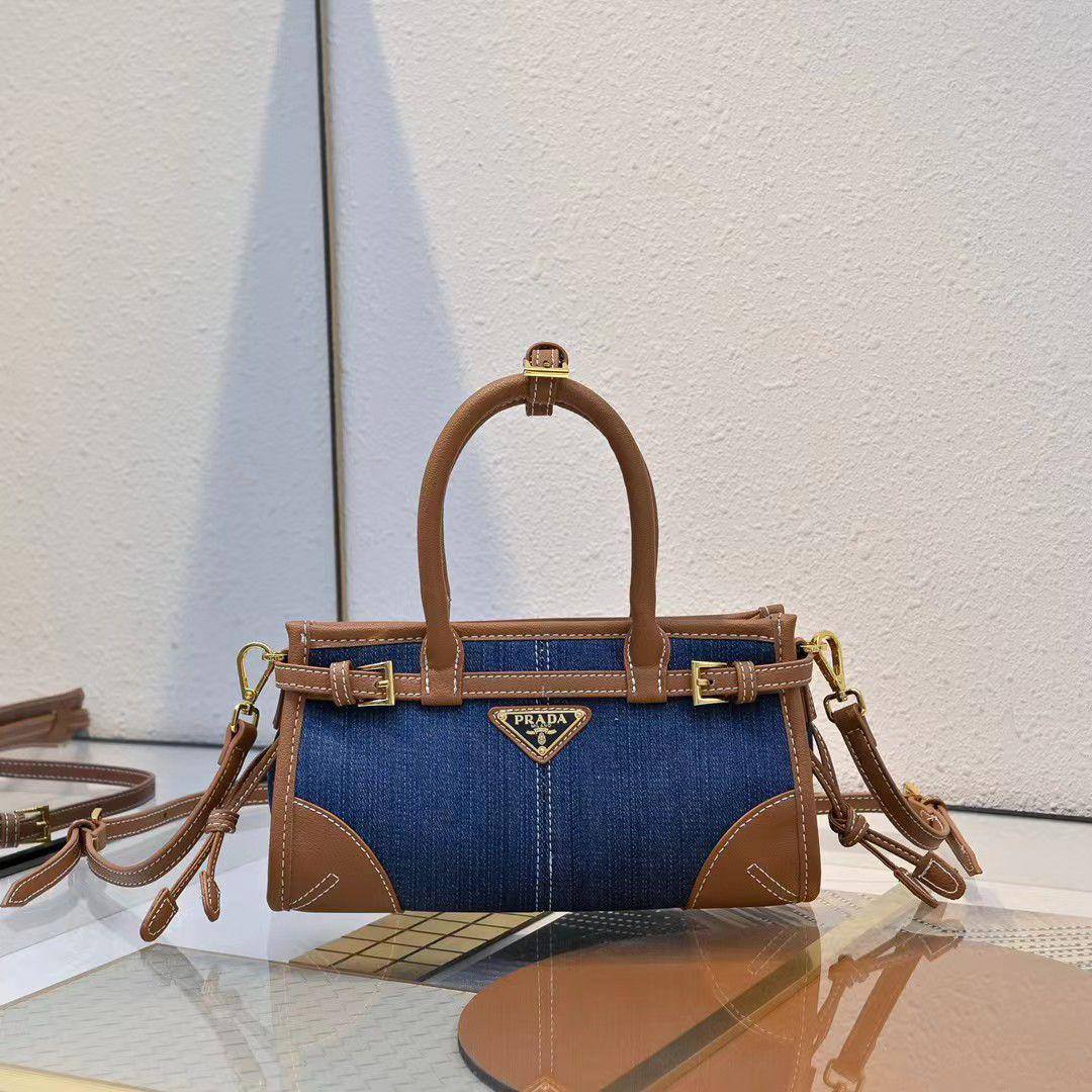 Prada
Master
280 dhs🪙🌨️

Zain153
♥️♥️♥️