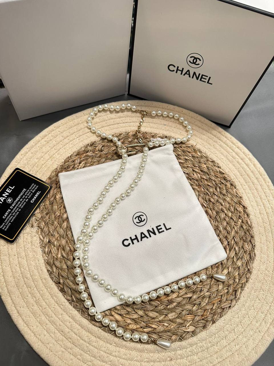 CHANEL 🔥*
Necklace 🦋
Long size 🌊
Master quality 💯
With master box 🗃️ 
Offer price 🤯
140 dhs🪙🌨️

Zain216
♥️♥️♥️
