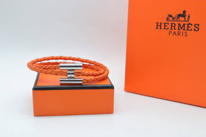 Hermes 
Bracelet
60 dhs🇦🇪🇦🇪

Zain33
♥️♥️♥️