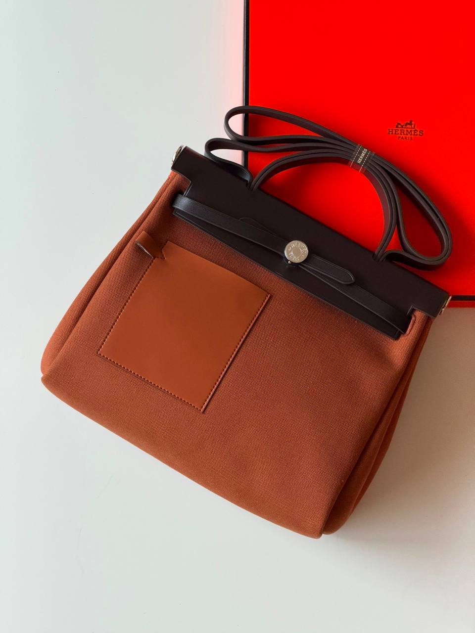 Hermes Herbag 31cm💕Master quality 😍with box❤️
630 dhs🇦🇪🇦🇪

Zain52
♥️♥️♥️