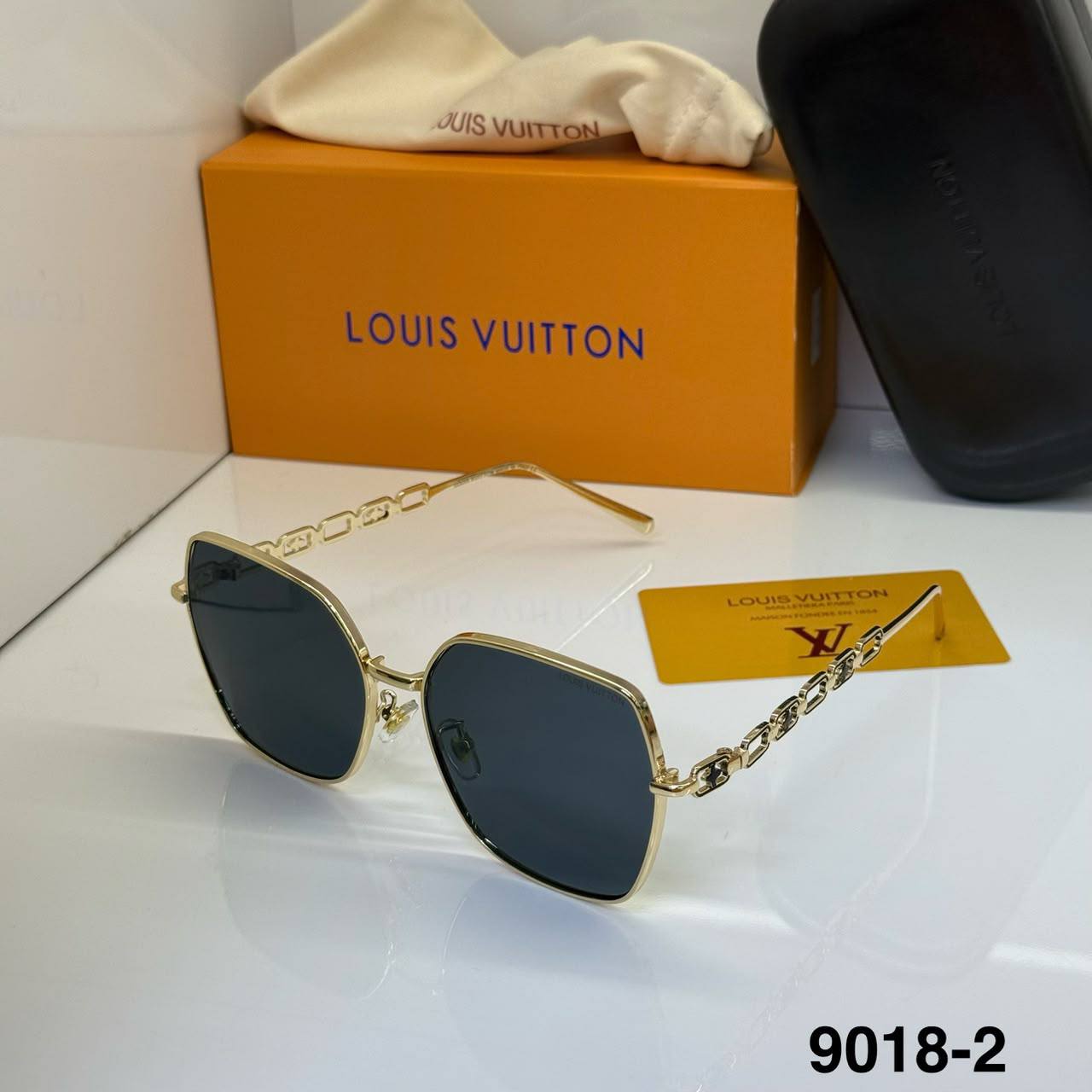 SUNGLASSES 🕶️
GOOD QUALITY 
50 dhs🇦🇪🇦🇪

Zain40
♥️♥️♥️