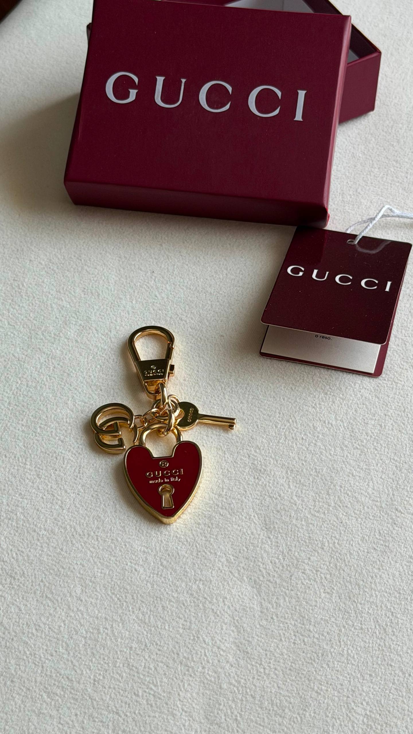 GUCCI  & CHANEL 
CHARMS
Super master quality 
*with complete packing*🎁
240 dhs✅

Zain280
♥️♥️♥️