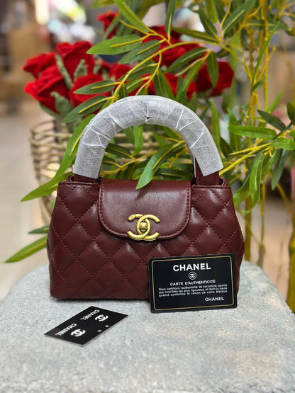 Chanel
Good quality 
with box 🎁🎁🎁

90 dhs💓

Zain186
