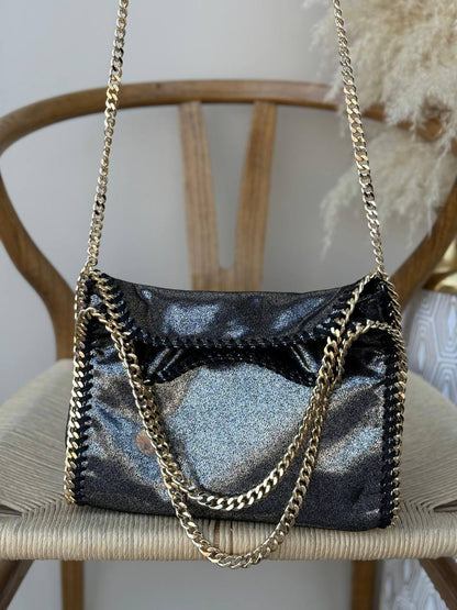STELLA McCARTENY
25cm
350 dhs✅
Top quality

Zain167
♥️♥️♥️