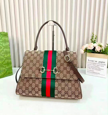 GUCCI 
COPY ONE NEW CAME 
150 dhs🇦🇪🇦🇪

Zain295
♥️♥️♥️