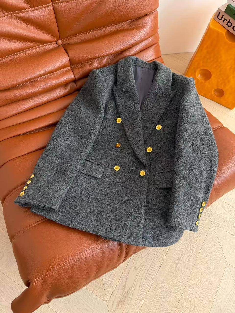 *New collections*                                                
MIU MIU
*Super Master quality*
*Sizes: S M L* 
450 dhs🇦🇪🇦🇪

Zain308
♥️♥️♥️