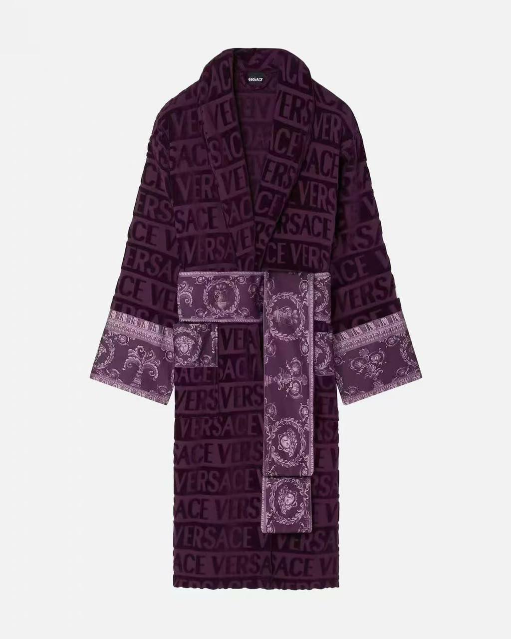 *New collections*                                                
VERSACE BATHROBE
*Super Master quality*
*Sizes:FREE SIZE*

750 dhs🇦🇪🇦🇪

Zain308
♥️♥️♥️