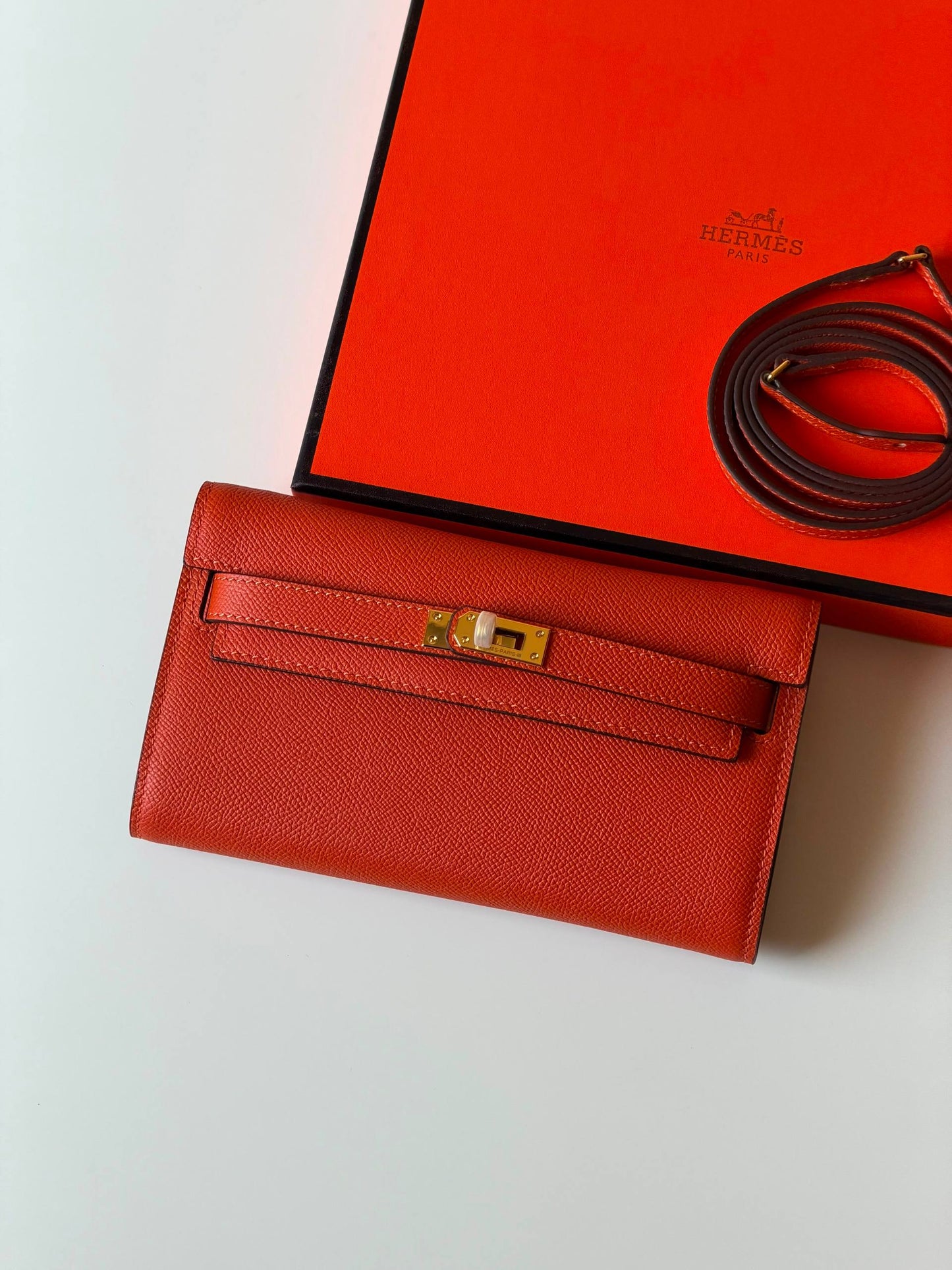 Hermes 20cm💥Master quality ✅with box 📦 
340 dhs✅

Zain52
♥️♥️♥️