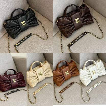 Chanel
100 dhs💓
SIZE：26cm

Zain35
♥️♥️♥️