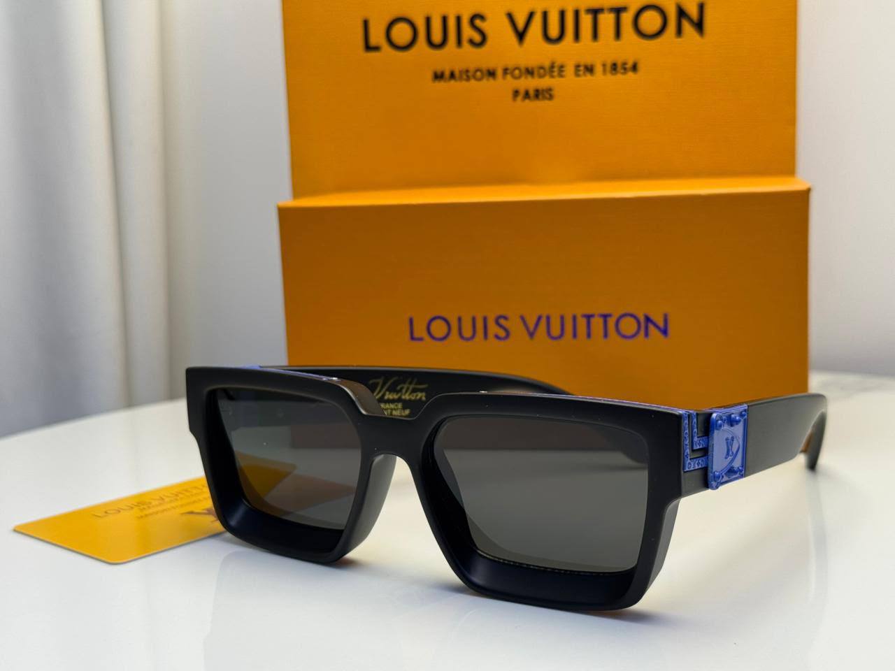 LV 
Sunglasses
65 dhs✅

Zain182
♥️♥️♥️