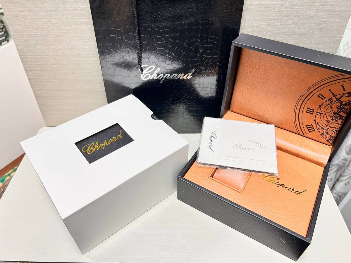 Watch Boxes
with Card & paper bag
40 dhs👑

Zain85
♥️♥️♥️