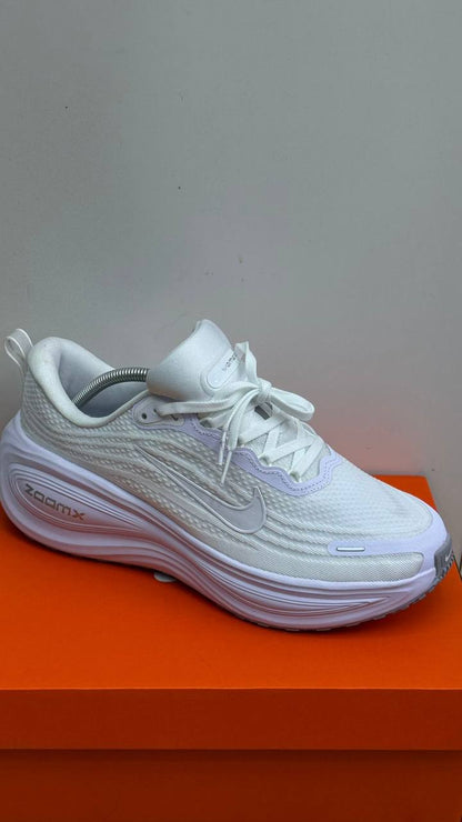 Nike
Size 40 TO 45 
140 dhs✅

Zain183
♥️♥️♥️