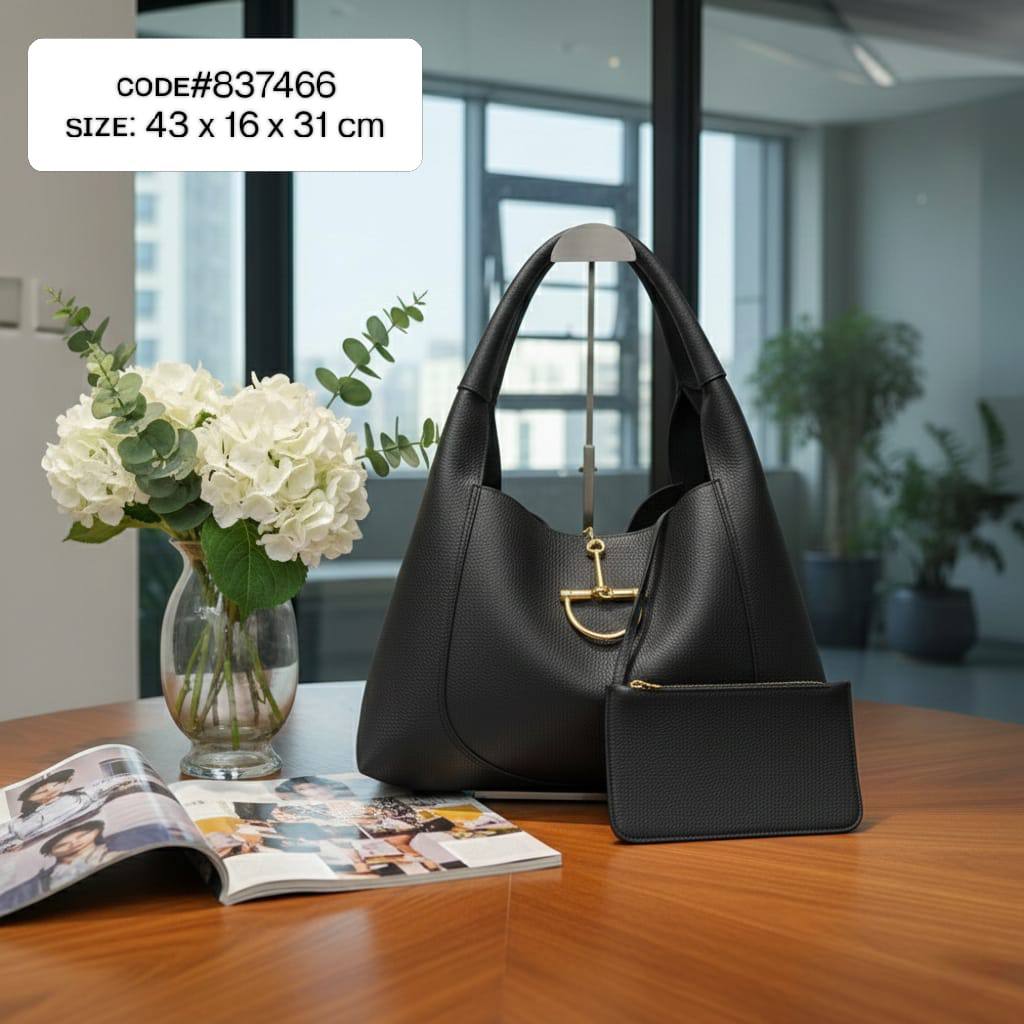 GUCCI sᴏғᴛʙɪᴛ ᴍᴀxɪ
ʜᴏʙᴏ sʜᴏᴜʟᴅᴇʀ ᴛᴏᴛᴇʙᴀɢ
ɢʀᴀɪɴʏ  ʟᴇᴀᴛʜᴇʀ ᴍᴀᴛᴇʀɪᴀʟ
ɢᴏʟᴅ ʜᴀʀᴅᴡᴀʀᴇ
sɪᴢᴇ : 43 cm ( ʟᴀʀɢᴇ )

90 dhs🌺

Zain31
♥️♥️♥️