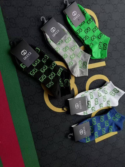 SOCKS 🆕

45 DHS💓

WITH GOOD BOX 📦
🎁🎁🎁

Zain231
♥️♥️♥️