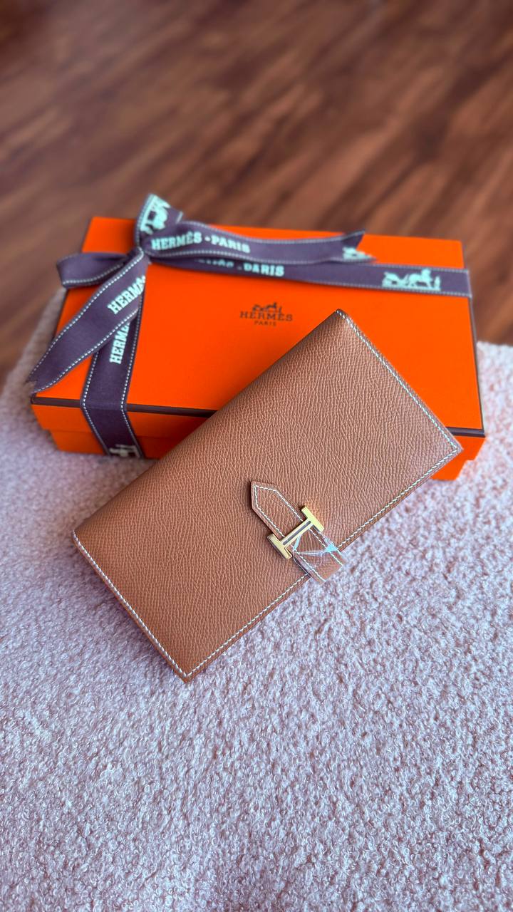 🧡 HERMES BEARN 🧡
LONG WALLET ✨
FULL : HANDMADE 
With Original packing 🎁
For Price 👇 WhatsApp✅
0568585901 
0507557372
0552275751 Owner Zain 👌

Zain280
♥️♥️♥️