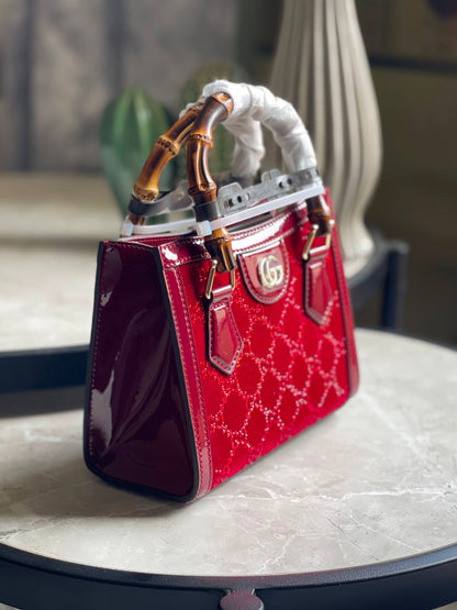 Gucci 
Available original box 📦 
With full packing 🎀🎀
Super high quality 💥💥
For Price 👇 WhatsApp✅
0568585901 
0507557372
0552275751 Owner Zain 👌

Zain283
♥️♥️♥️