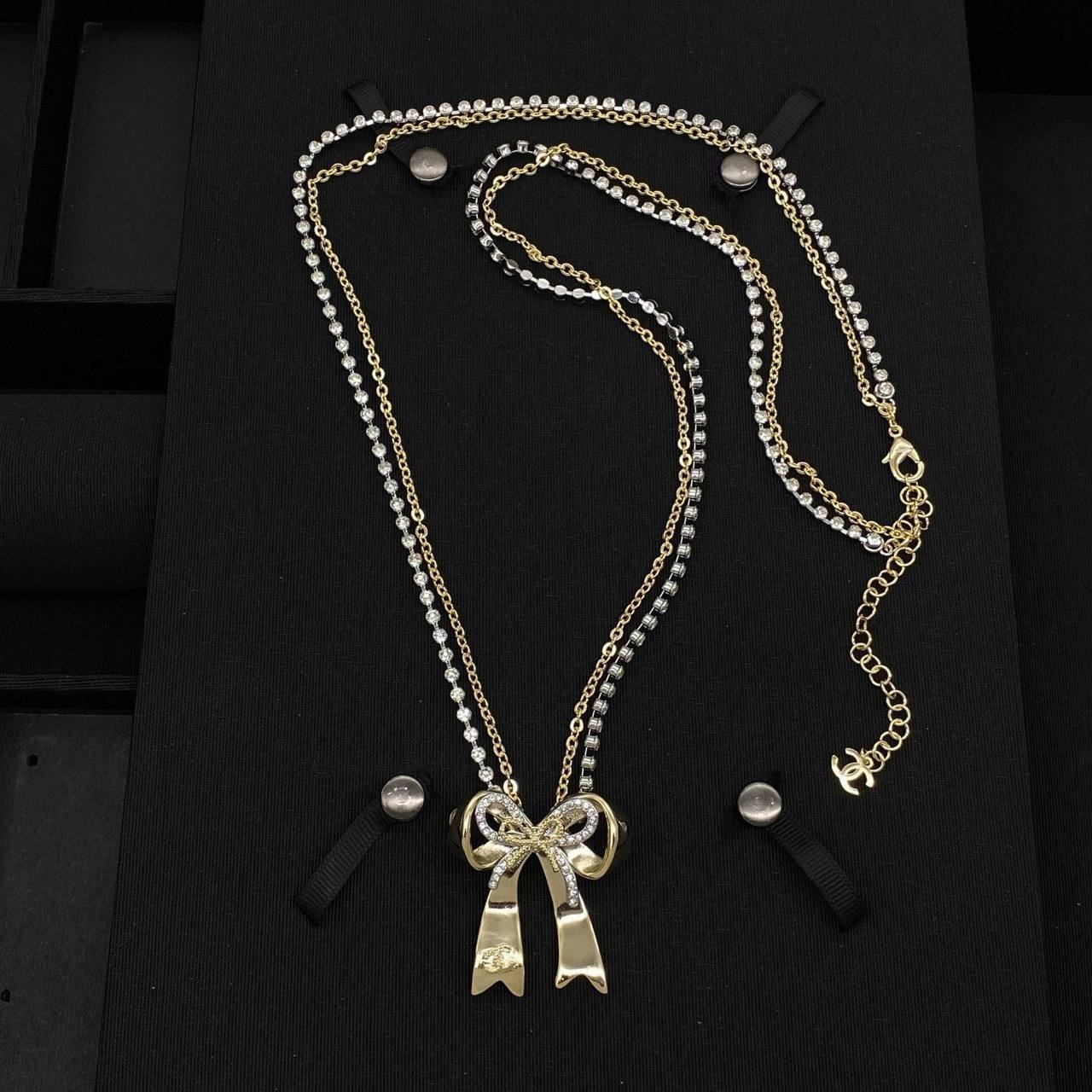 CHANEL 💐
Necklace
Master Quality 💎

*70*AED normal box 📦

Zain48
♥️♥️♥️