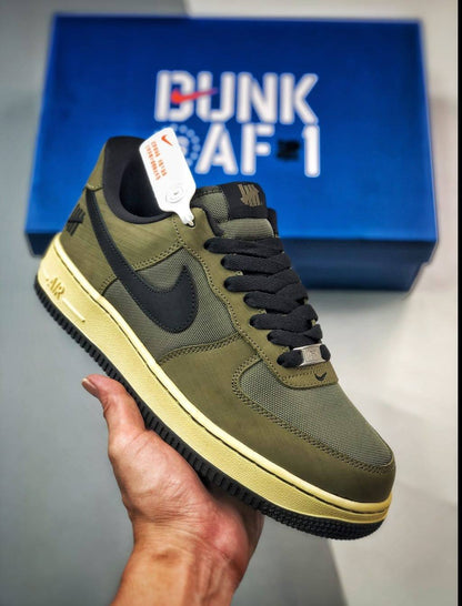 NIKE
Size 40 to  45 
105 dhs🇦🇪🇦🇪

Zain27
♥️♥️♥️