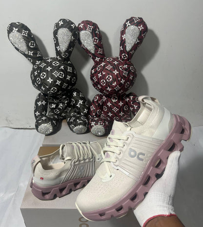 On Cloudswift 4 Pearl/Mauve 🧡
NEW ARRIVALS 😇
36-43 AVAILABLE 🤩
220 dhs💛

Zain242
♥️♥️♥️