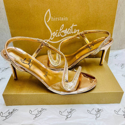Christian Louboutin 
Size  36-41 
140 dhs💓

Zain88
♥️♥️♥️