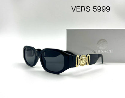 VERSACE

Sunglasses 🕶️ 
Good quality 💯 
Master box 🗃️ 

50 dhs🗽

Zain273
♥️♥️♥️