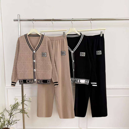 Free size 
One set
Good quality 
140 dhs✅

Zain295
♥️♥️♥️