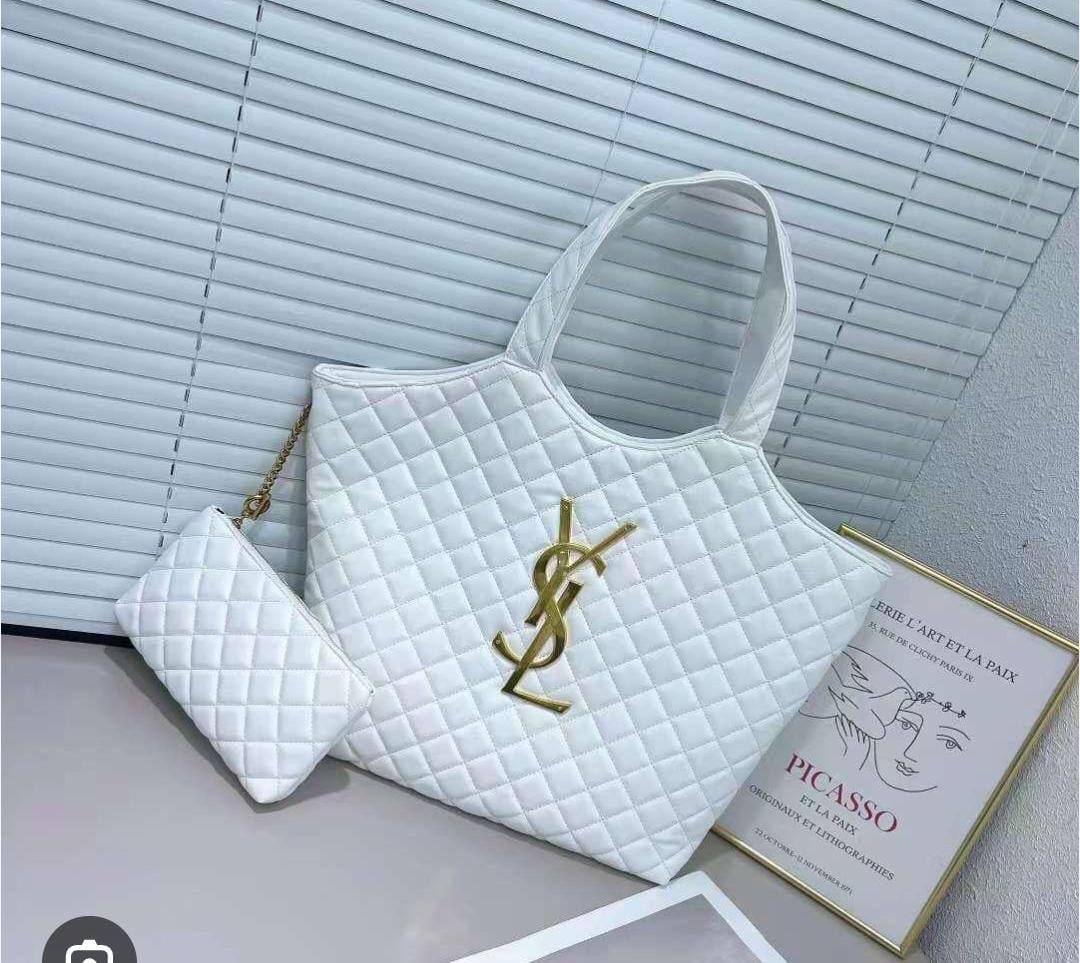 YSL

AVAILABLE 


GOOD QUALITY 

120 dhs🇦🇪🇦🇪

Zain169
♥️♥️♥️