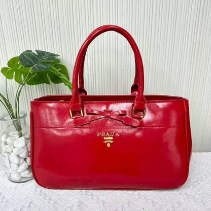 New prada 
80 dhs🇦🇪🇦🇪

Zain232
♥️♥️♥️