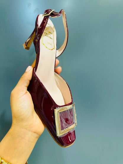 Roger Vivier
Size 36-42 
120 dhs🇦🇪🇦🇪

Zain132
♥️♥️♥️