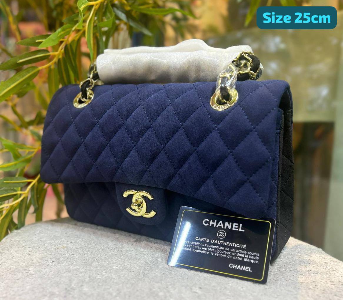 Chanel

Best quality

With box’s
🎁🎁🎁

115 dhs✅
size 25cm

Zain158
♥️♥️♥️