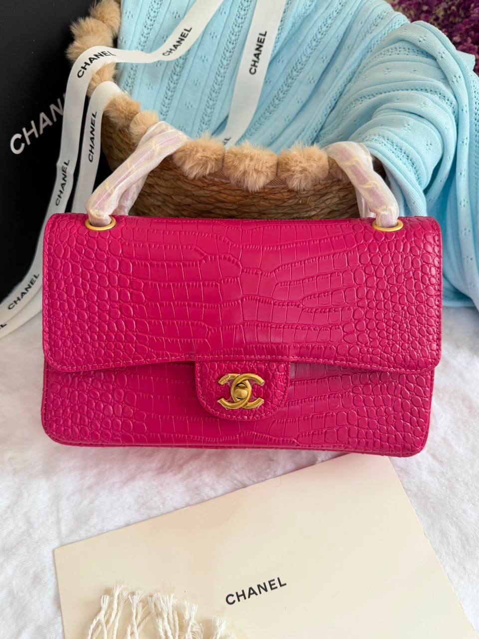 Chanel

300 dhs

Zain134
♥️♥️♥️