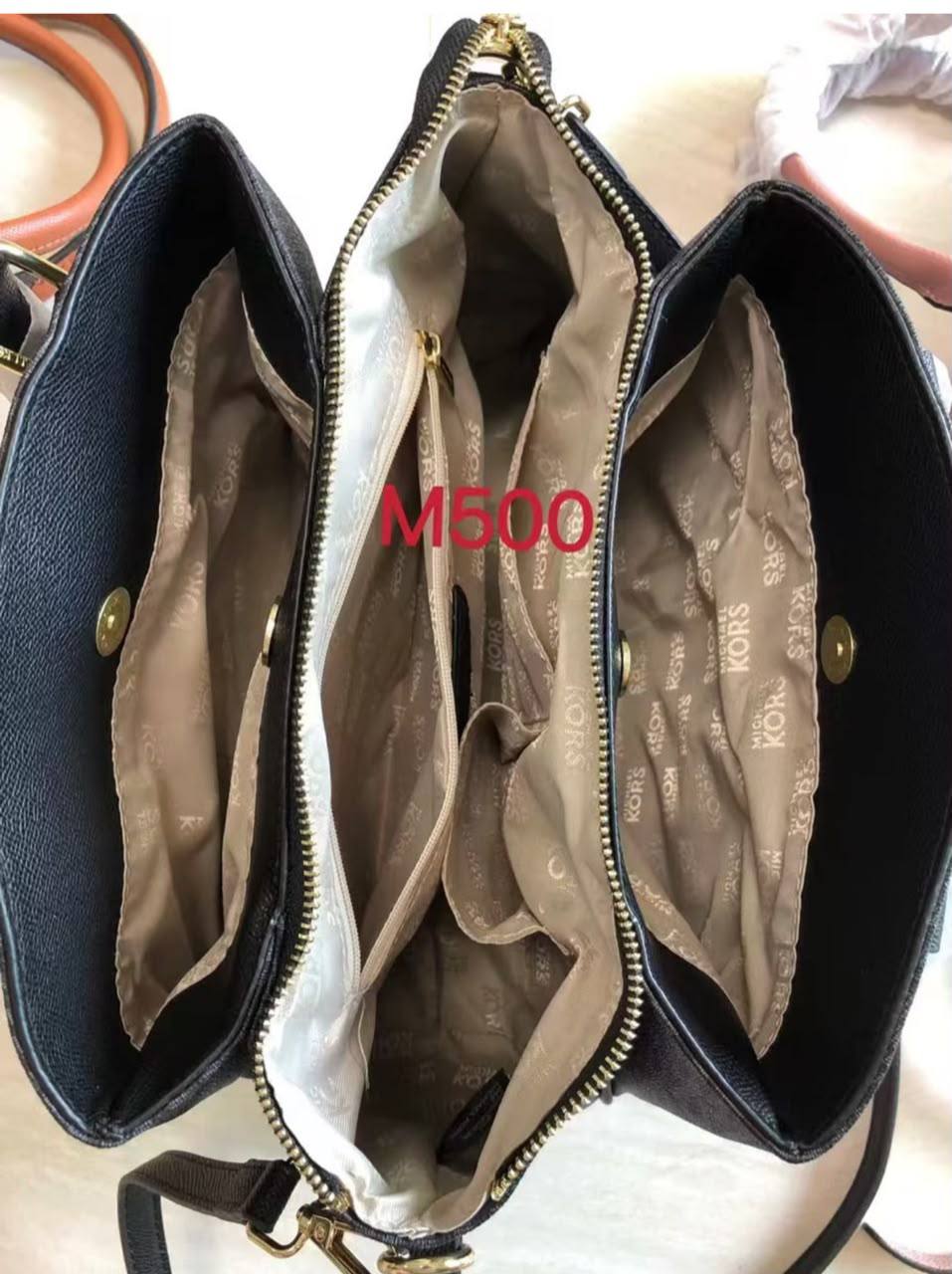 MK
110 dhs🇦🇪🇦🇪
Size:30*11*23

Zain07
♥️♥️♥️