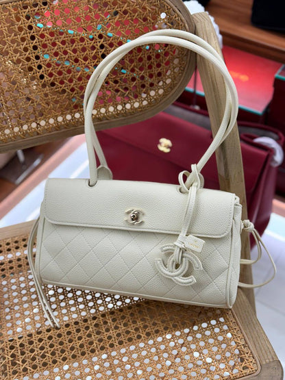 New Collection✨✨✨
CHANEL
30cm💓
32cm💓
420 dhs✅
*MASTER QUALITY*

Zain167
♥️♥️♥️