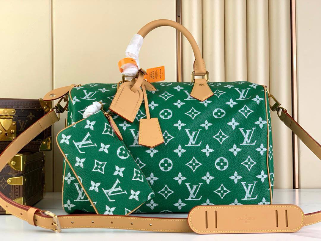 LOUIS VUITTON ✨💕✨
New collection ✨✨✨
SuperMaster Quality 🔥🔥
Available Now ❤️❤️❤️
For Price 👇 WTSP Text Zain 0568585901
0507557372
0544061607

Zain252
♥️♥️♥️