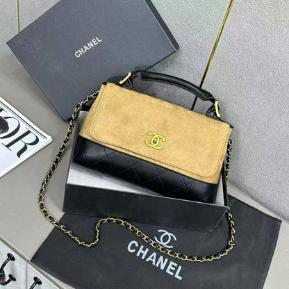 🍁 Chanel 25A
1⃣️ First quality +🎁
Size : 29 * 18 * 8 cm
85 dhs✅
with box🎁

Zain1-5
♥️♥️♥️