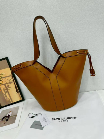 YSL 
HIGH QUALITY 
100 dhs🇦🇪🇦🇪

Zain295
♥️♥️♥️