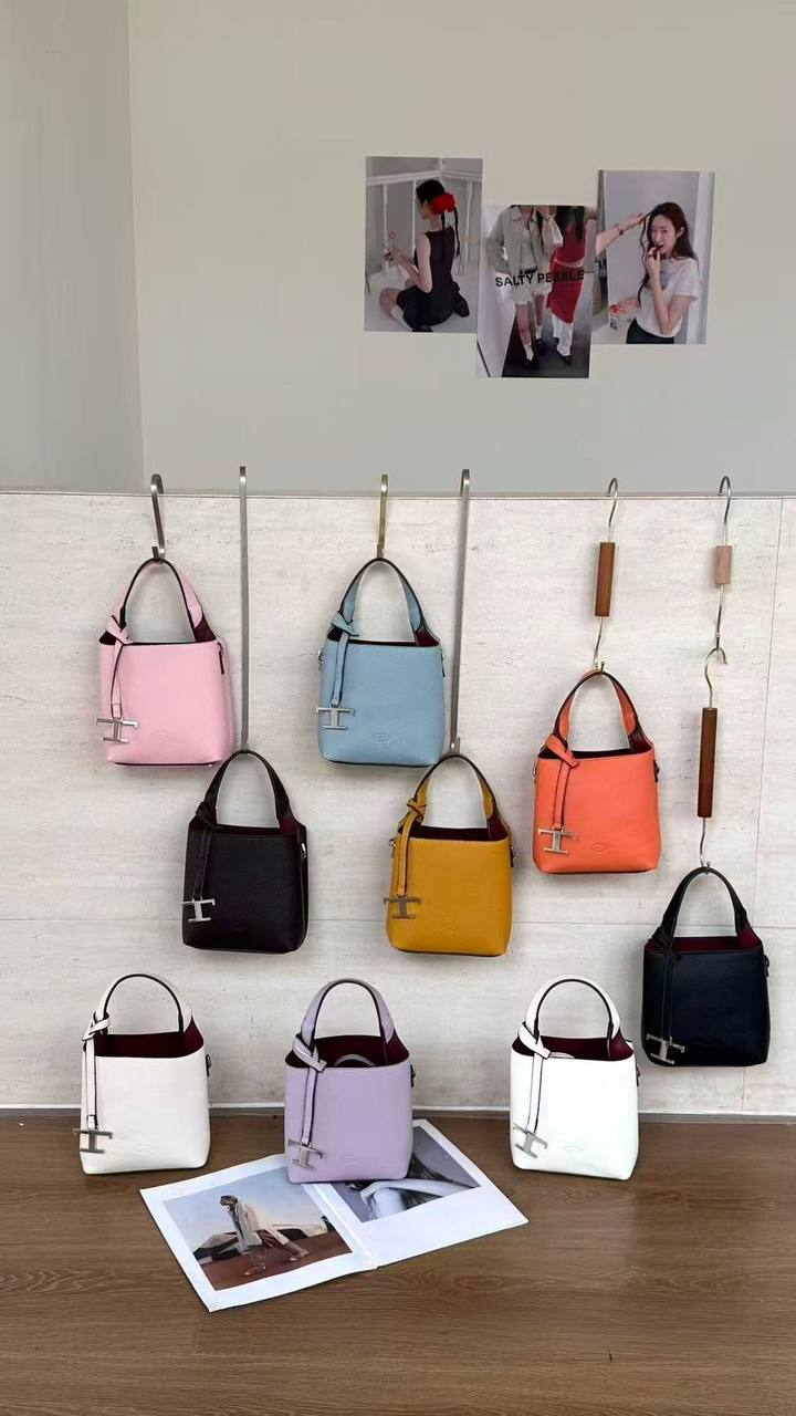 TODS

withbox 
🎁🎁🎁

95 dhs✅

Zain143
♥️♥️♥️
